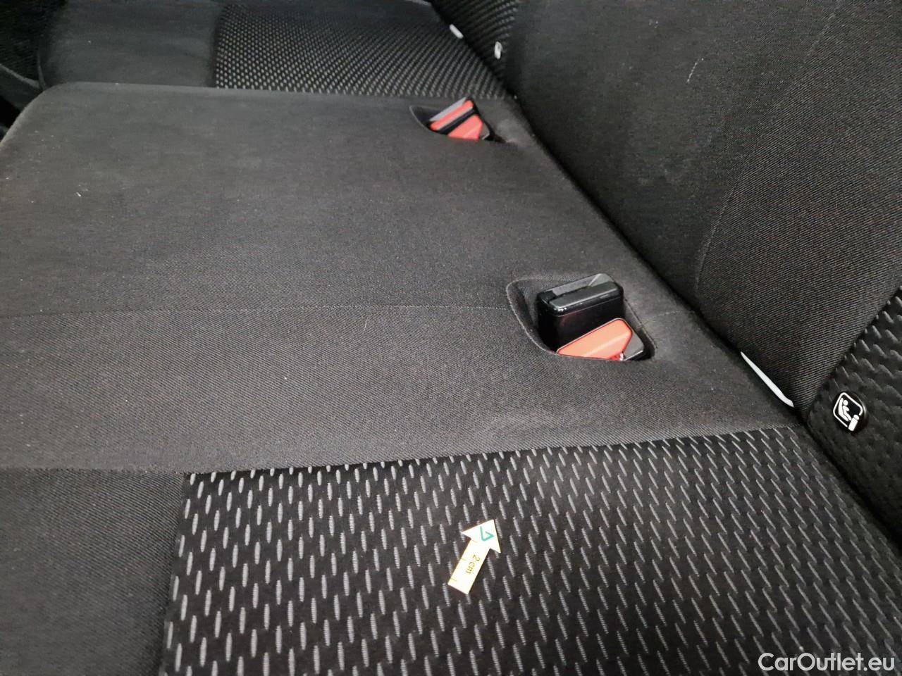  Dacia  Duster 1.5 Blue dCi 115CP Comfort 4WD #26