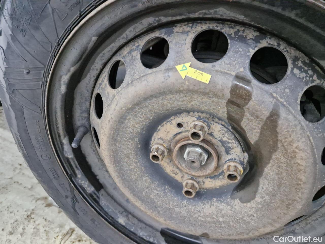  Dacia  Logan 1.5 Blue dCi 95CP Laureate #24