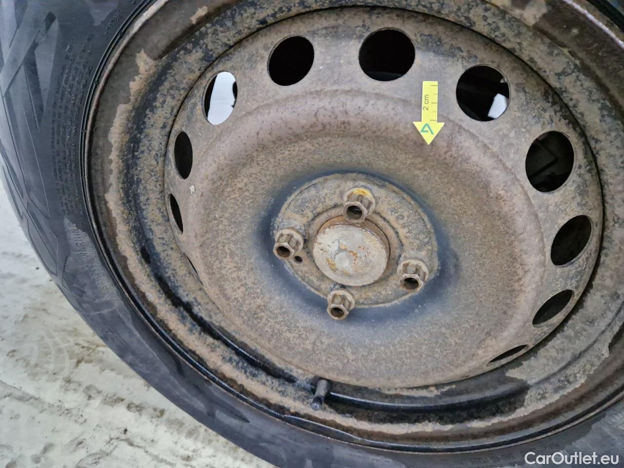  Dacia  Logan 1.5 Blue dCi 95CP Laureate #40