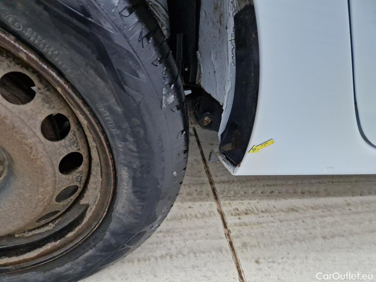  Dacia  Logan 1.5 Blue dCi 95CP Laureate #38