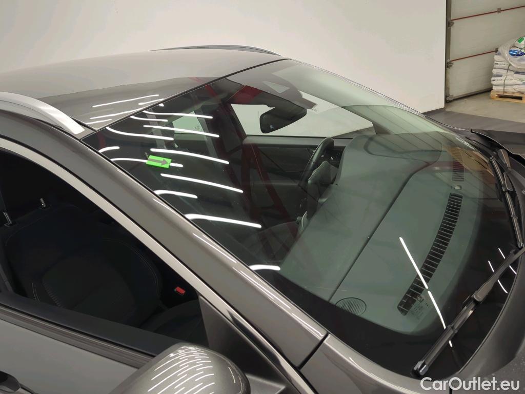  Ford  Kuga 2.5 Duratec FHEV 190CP Titanium CVT AWD #1