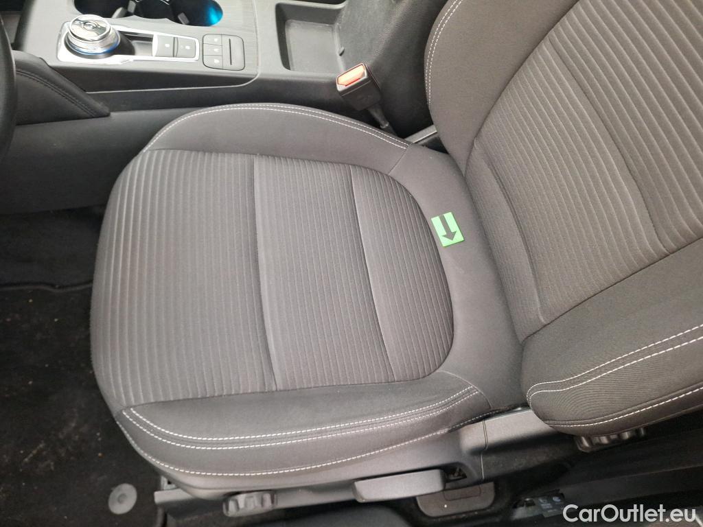  Ford  Kuga 1.5 EcoBlue 120CP Titanium A8 #27