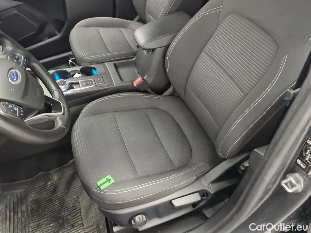  Ford  Kuga 2.5 Duratec FHEV 190CP Titanium CVT AWD #29