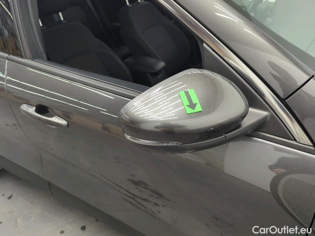  Ford  Kuga 2.5 Duratec FHEV 190CP Titanium CVT AWD #47