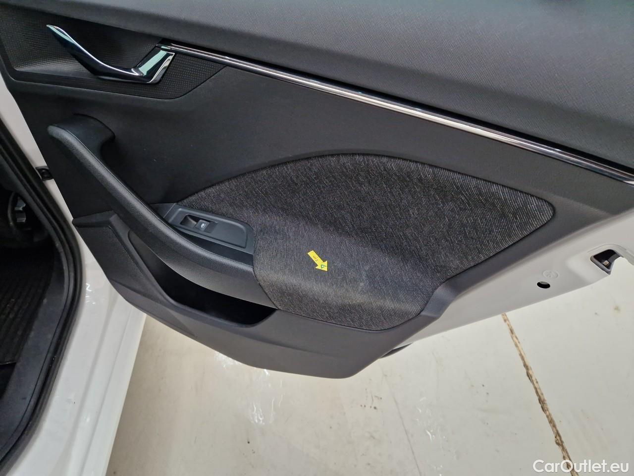  Skoda  Scala 1.0 TSI Style #34