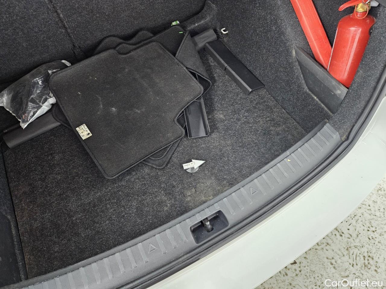  Skoda  Scala 1.0 TSI Style DSG #55