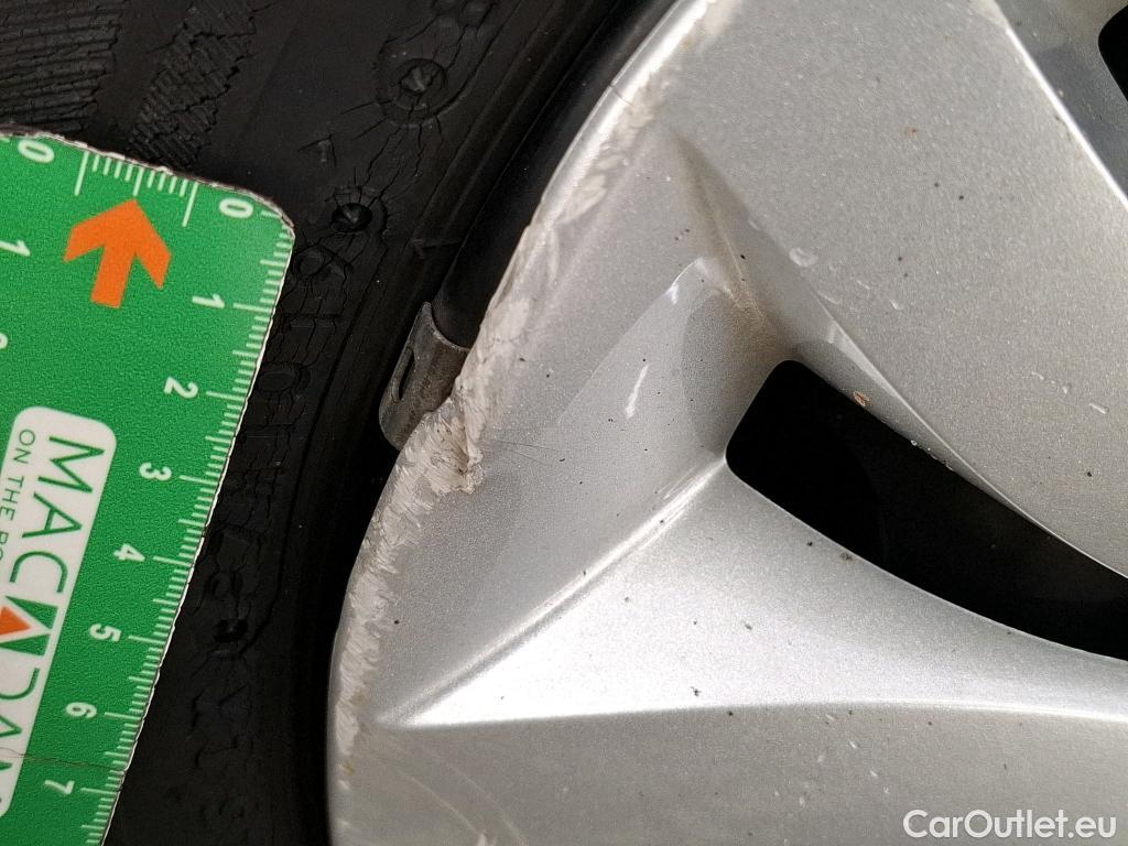  Renault  Clio  IV Air MediaNav 1.5 dCi 75CV BVM5 E6 #31