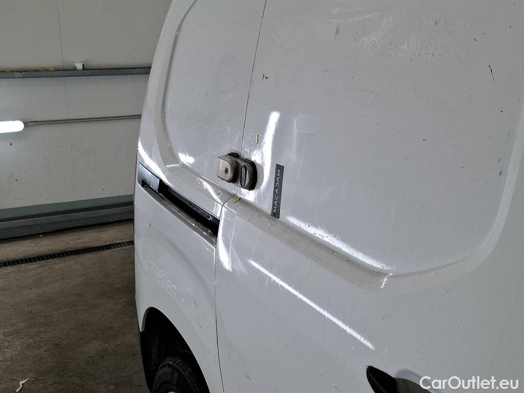  Citroen  Berlingo  Fourgon Club M 650 1.5 BlueHDi 75CV BVM5 E6dT #19