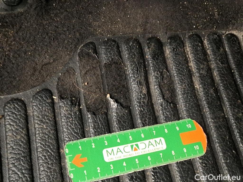  Renault  Clio  IV Air MediaNav 1.5 dCi 75CV BVM5 E6 #21