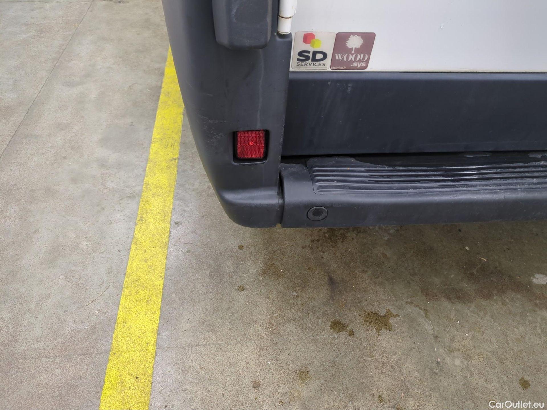  Peugeot  Boxer  Fourgon Surélevé 435 L4H2 Asphalt BlueHDi 140 Stop&Start 2.2 140CV BVM6 #32