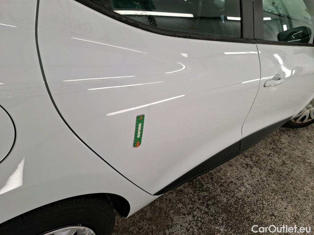  Renault  Clio  IV Air MediaNav 1.5 dCi 75CV BVM5 E6 #8