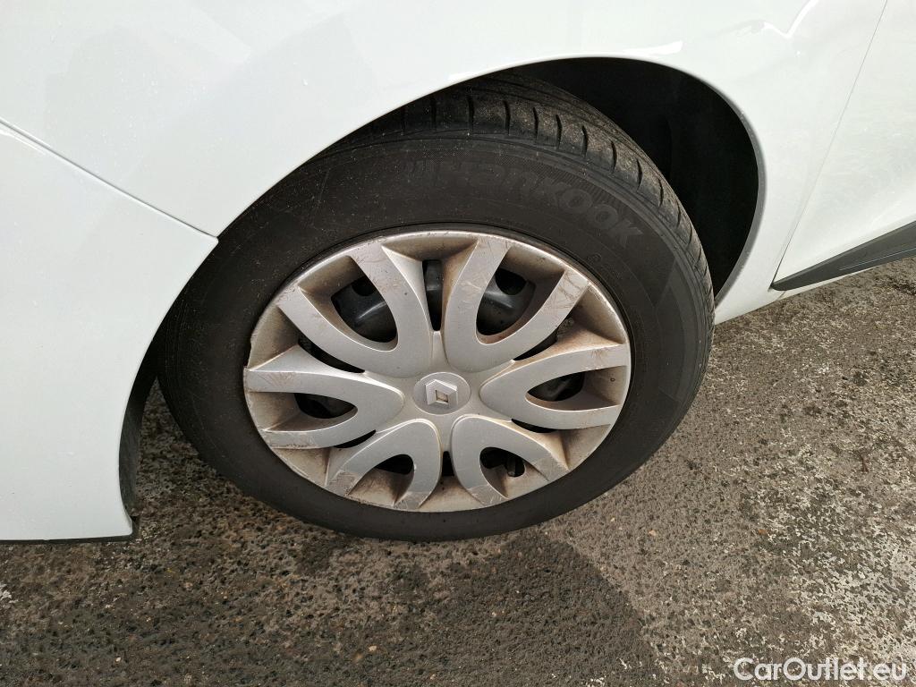  Renault  Clio  IV Air MediaNav 1.5 dCi 75CV BVM5 E6 #25