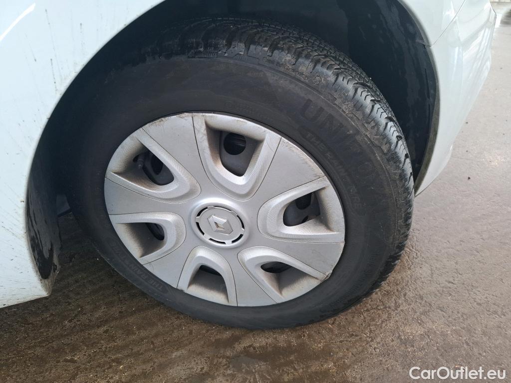  Renault  Clio  IV Air 0.9 TCe 75CV BVM5 E6 #24