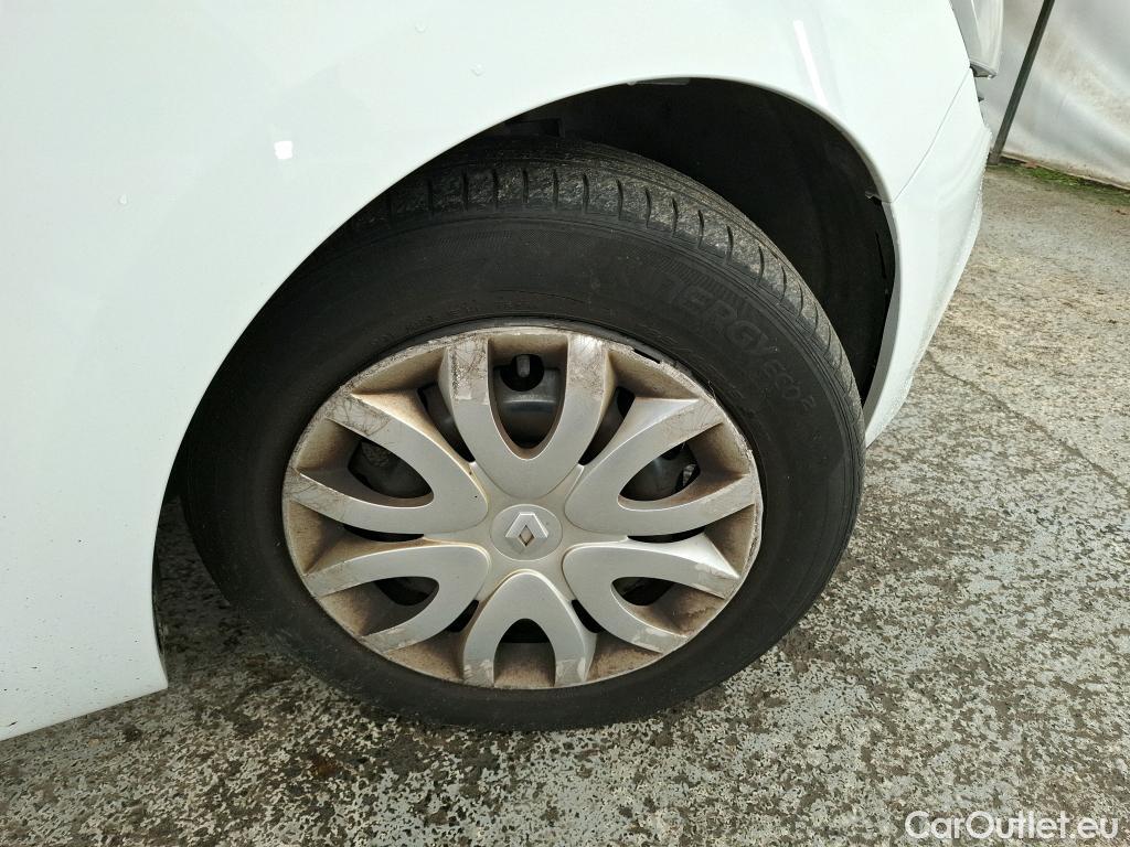  Renault  Clio  IV Air MediaNav 1.5 dCi 75CV BVM5 E6 #17