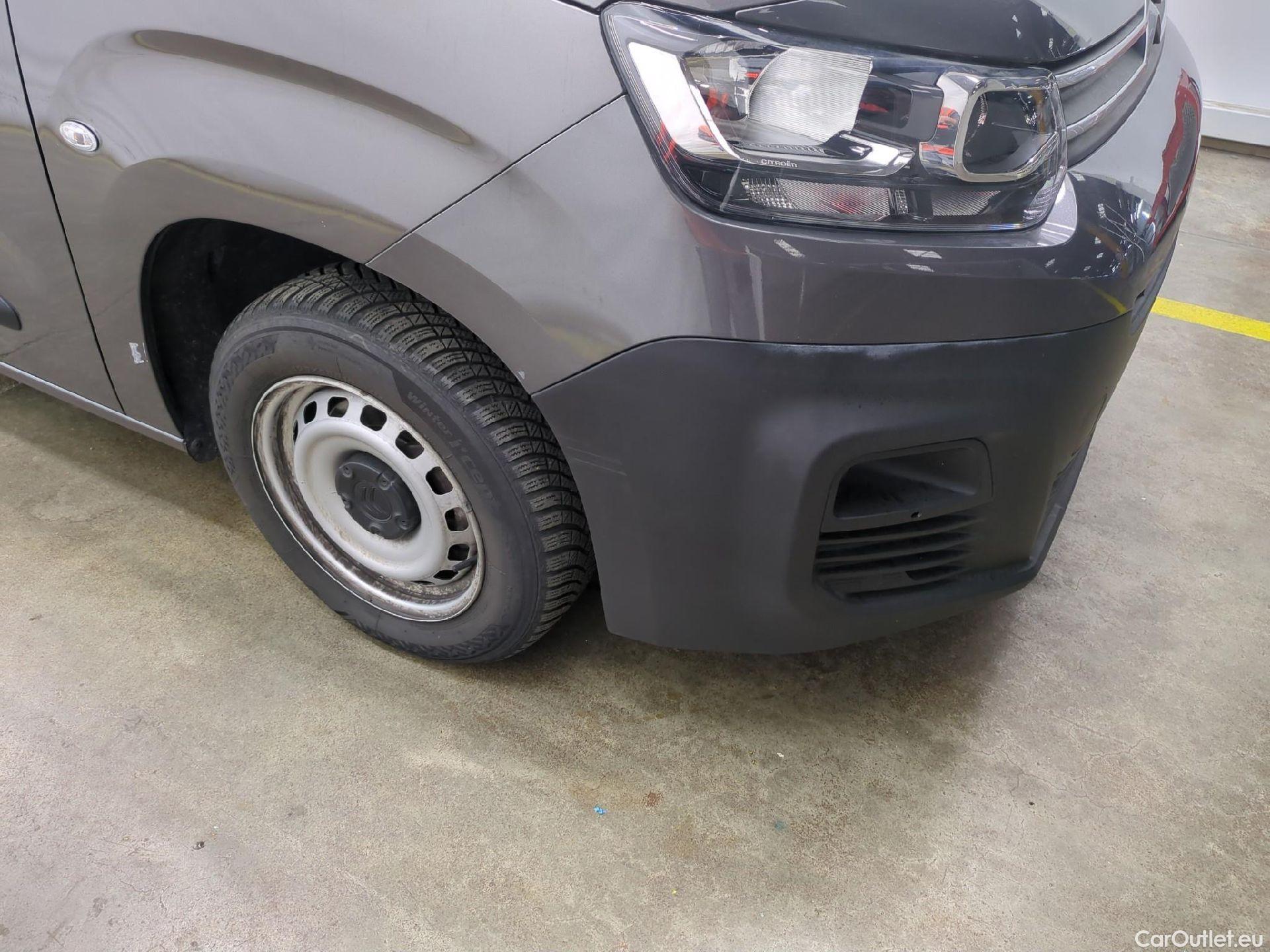  Citroen  Berlingo CITROEN  Van / 2018 / 4P / Fourgonnette M 650kg PT 110 S&S BVM Driver Connect #13