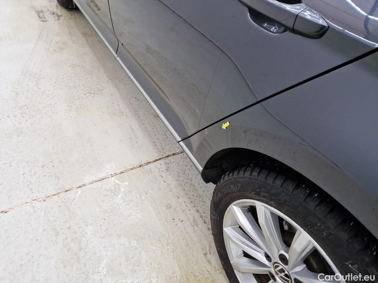  Volkswagen  Passat Highline 2.0 TDI DSG 150 CP #28