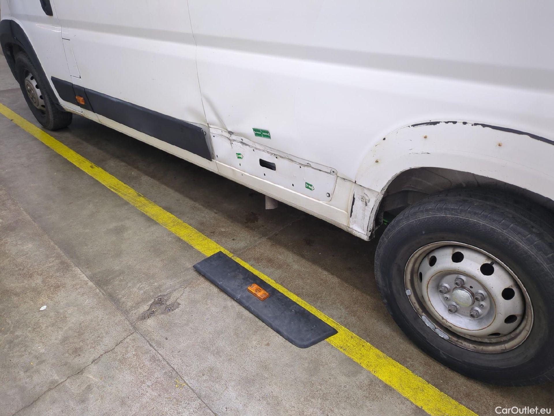  Peugeot  Boxer  Fourgon Surélevé 435 L4H2 Asphalt BlueHDi 140 Stop&Start 2.2 140CV BVM6 #21