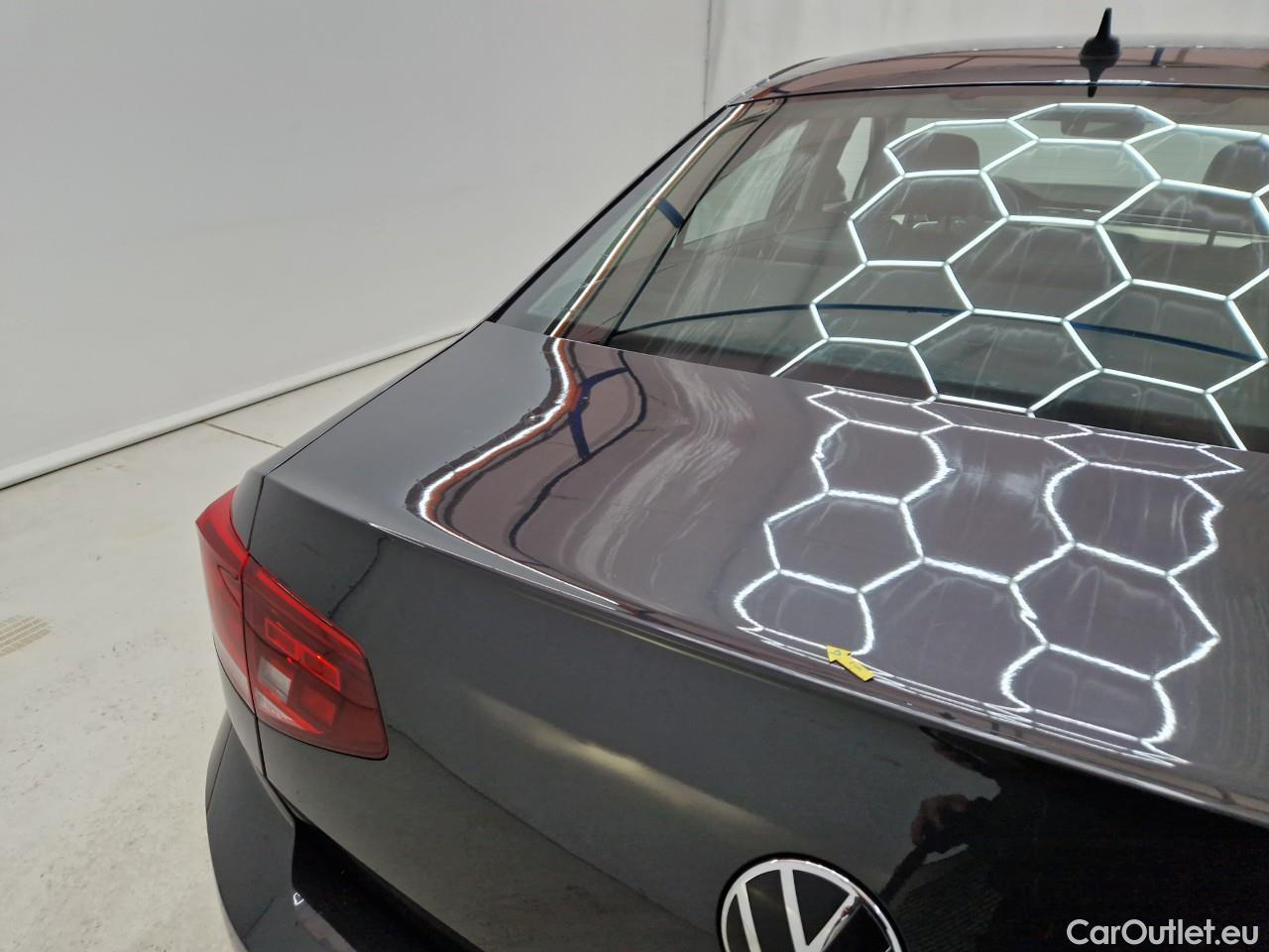  Volkswagen  Passat Highline 2.0 TDI DSG 150 CP #26