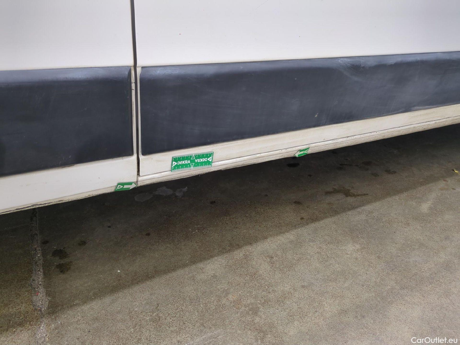  Peugeot  Boxer  Fourgon Surélevé 435 L4H2 Asphalt BlueHDi 140 Stop&Start 2.2 140CV BVM6 #42