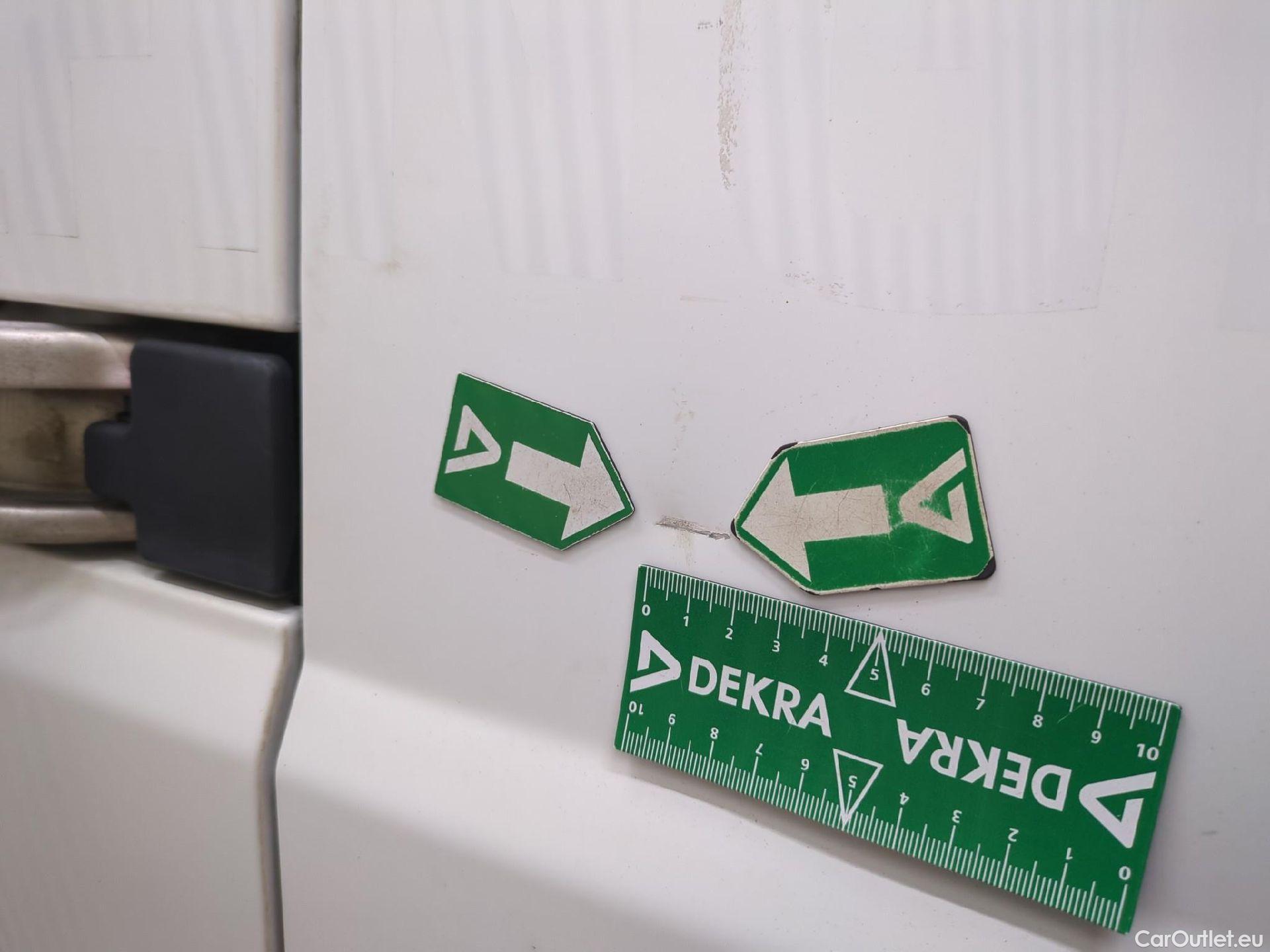  Peugeot  Boxer  Fourgon Surélevé 435 L4H2 Asphalt BlueHDi 140 Stop&Start 2.2 140CV BVM6 #45