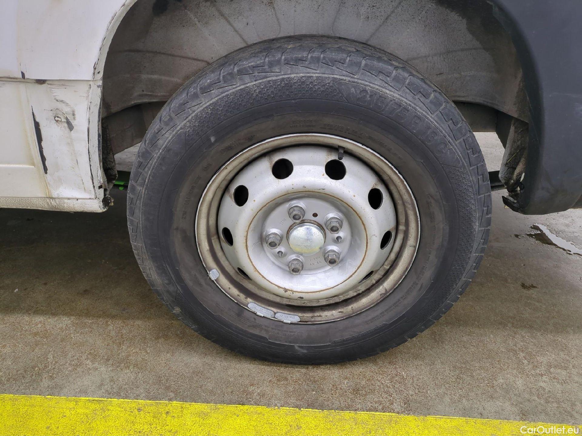  Peugeot  Boxer  Fourgon Surélevé 435 L4H2 Asphalt BlueHDi 140 Stop&Start 2.2 140CV BVM6 #8