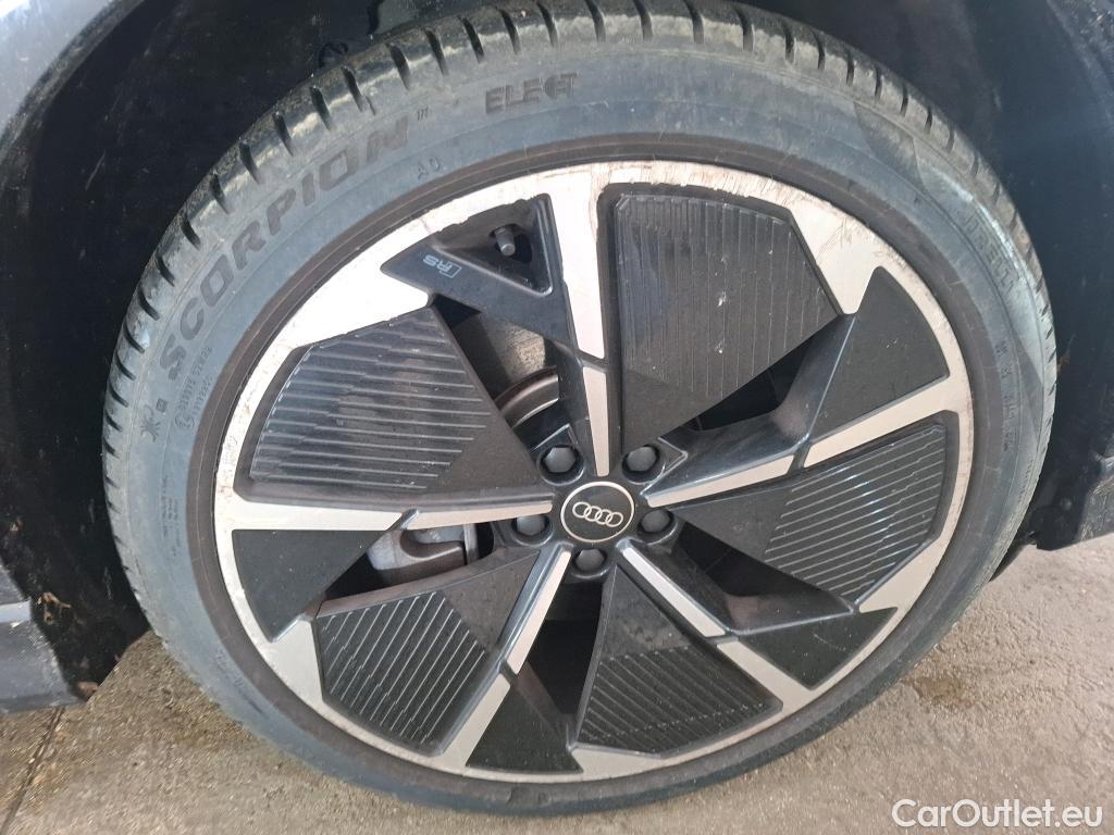  Audi  Q4 E-Tron  40 e-tron Design Luxe 82kWh BVA #9