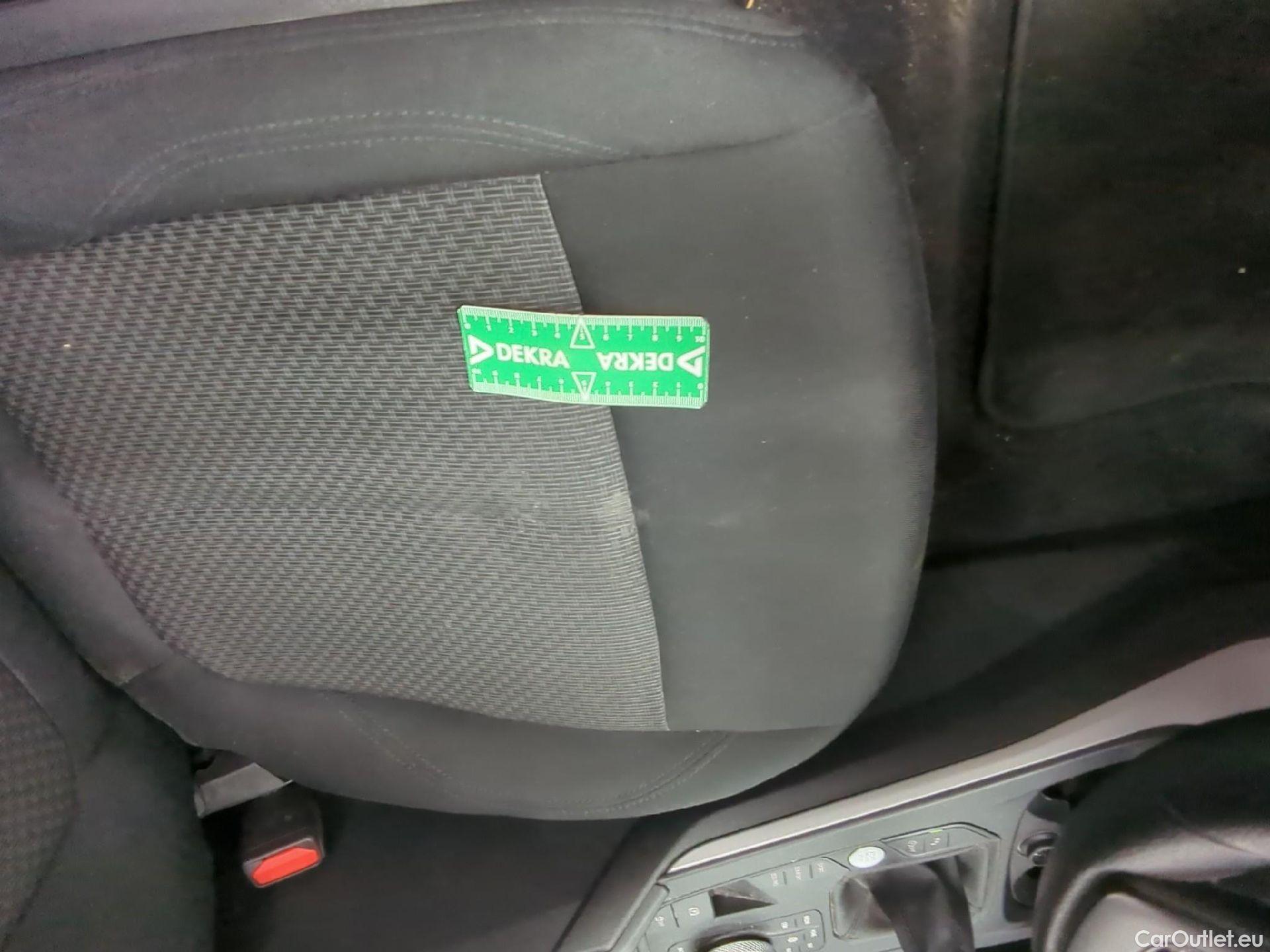  Bmw  Serie 1 1 Berline 116 d Business Design 1.5 115CV BVM6 E6d #3