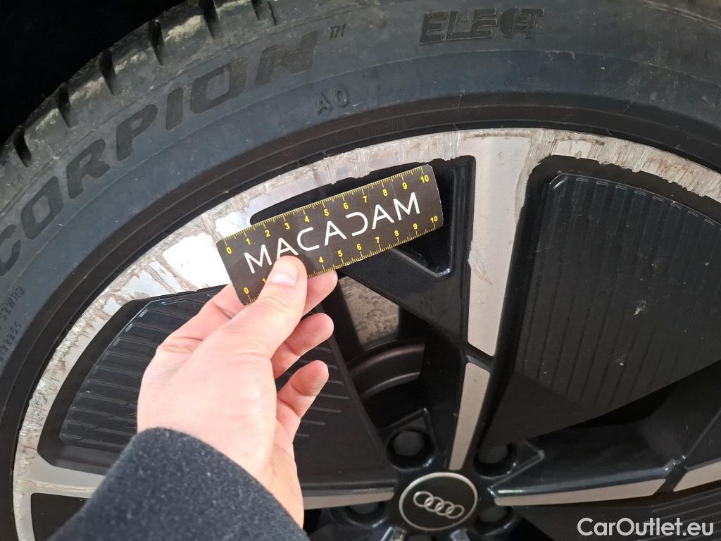  Audi  Q4 E-Tron  40 e-tron Design Luxe 82kWh BVA #30