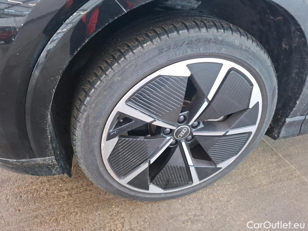  Audi  Q4 E-Tron  40 e-tron Design Luxe 82kWh BVA #13