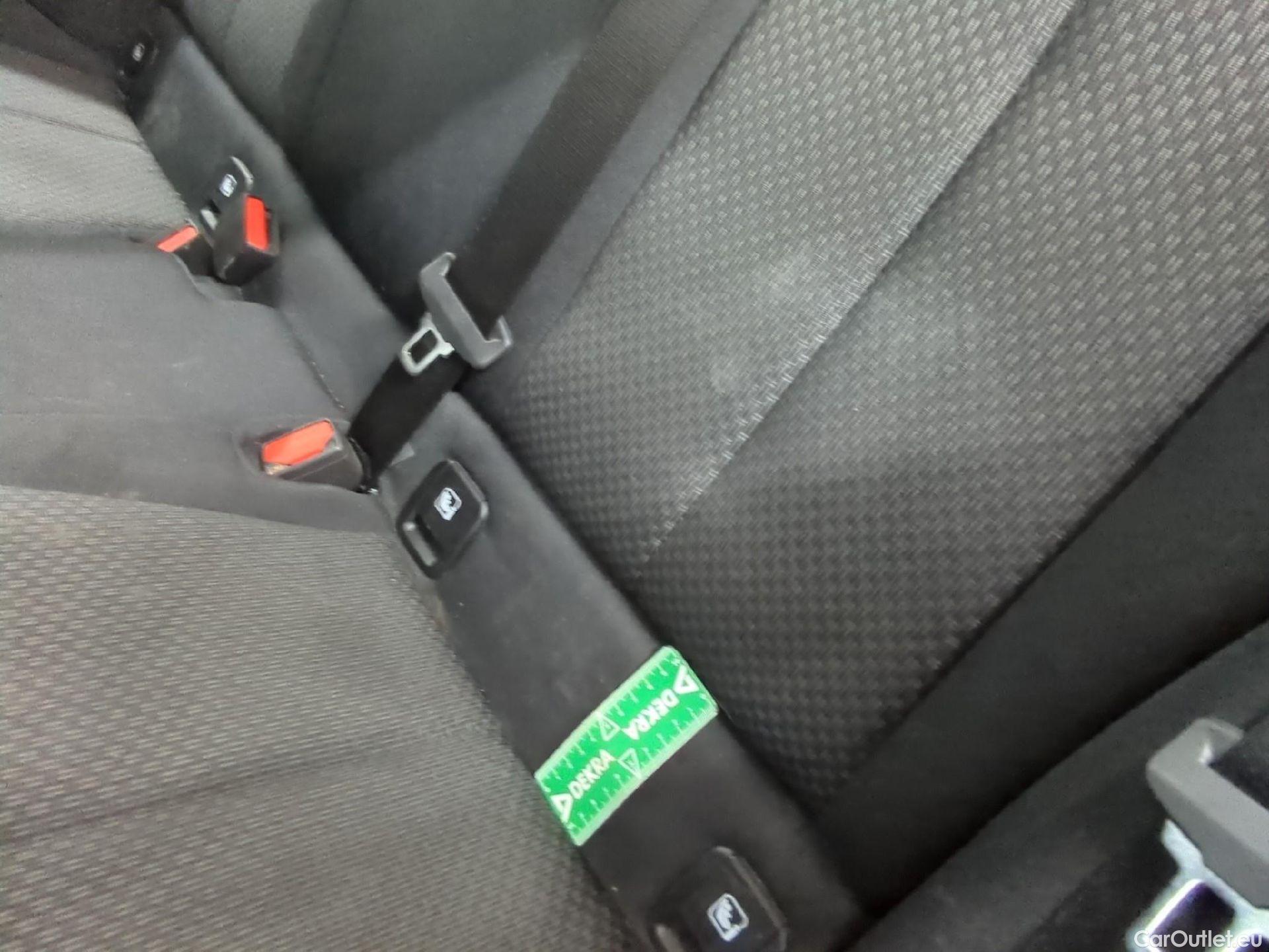  Bmw  Serie 1 1 Berline 116 d Business Design 1.5 115CV BVM6 E6d #2