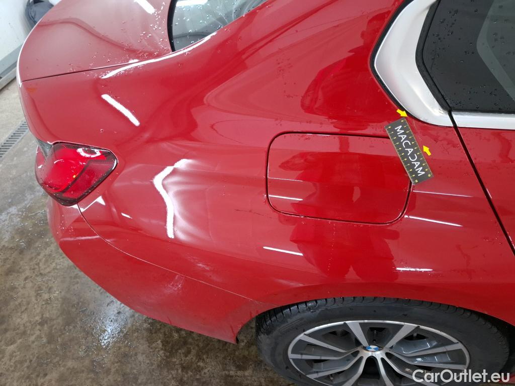  Bmw  Serie 3 BMW Série 3 Berline / 2018 / 4P / Berline 330e 292ch Business Design BVA8 Hybride #8