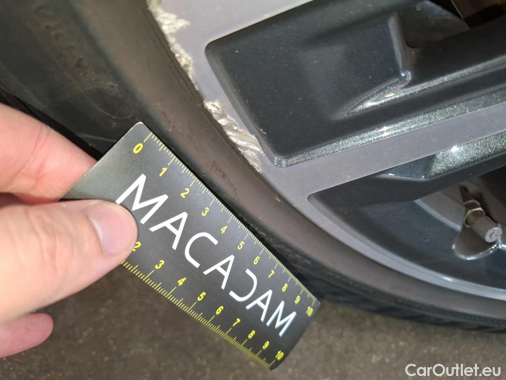  Bmw  Serie 1 BMW Série 1 / 2019 / 5P / Berline 116i DKG7 Business Design #7