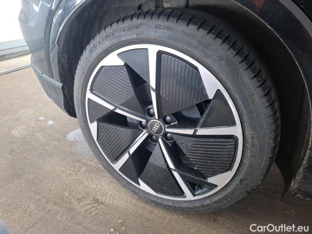  Audi  Q4 E-Tron  40 e-tron Design Luxe 82kWh BVA #23