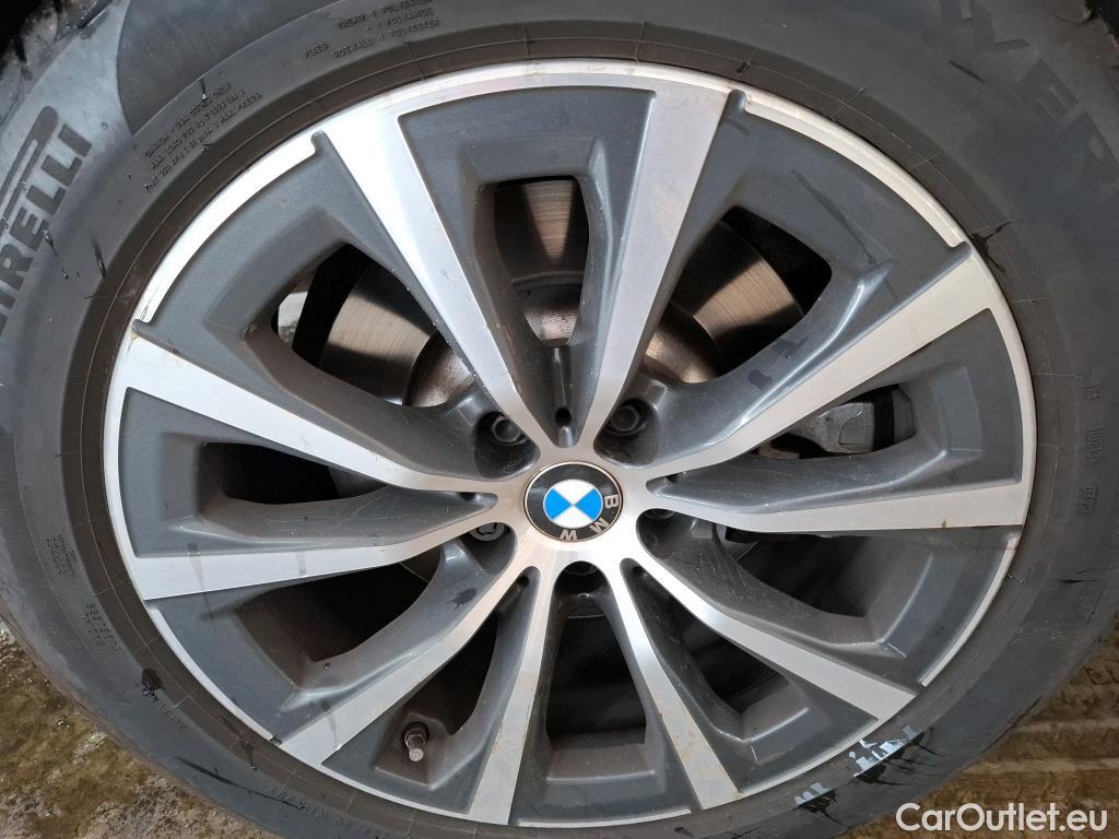  Bmw  Serie 3 BMW Série 3 Berline / 2018 / 4P / Berline 330e 292ch Business Design BVA8 Hybride #4
