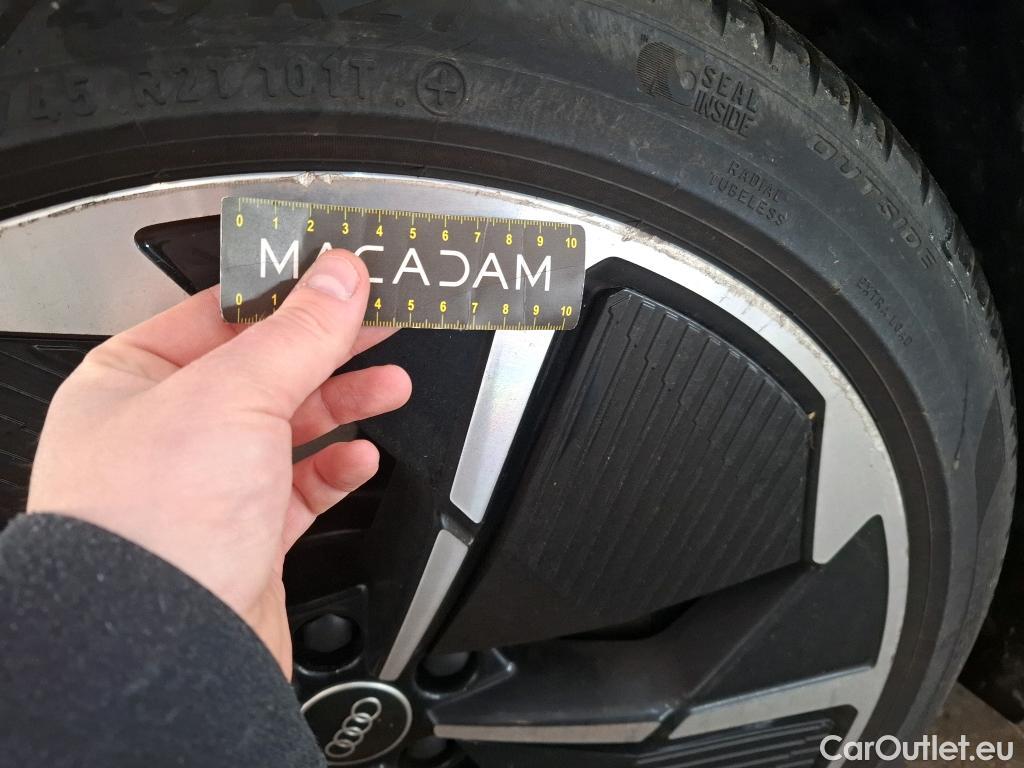  Audi  Q4 E-Tron  40 e-tron Design Luxe 82kWh BVA #17