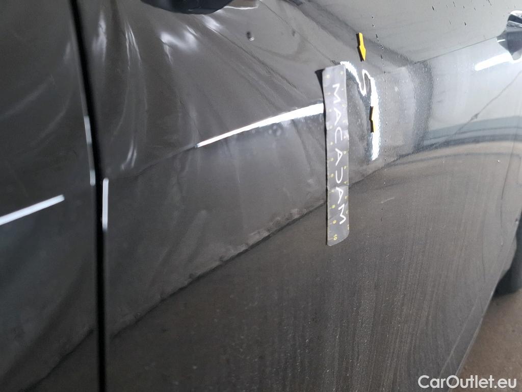  Audi  Q4 E-Tron  40 e-tron Design Luxe 82kWh BVA #42