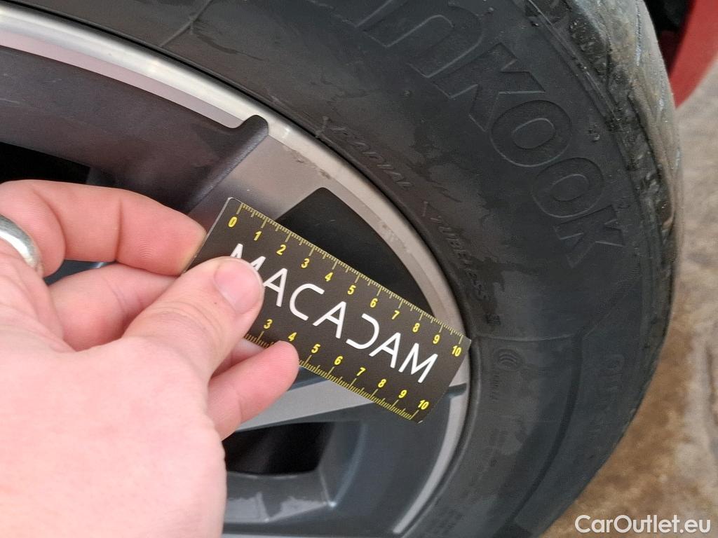  Bmw  Serie 3 BMW Série 3 Berline / 2018 / 4P / Berline 330e 292ch Business Design BVA8 Hybride #3