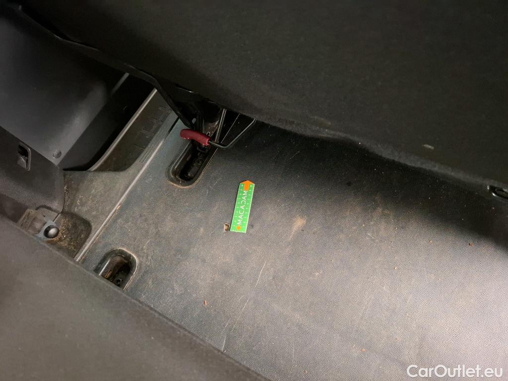  Citroen  Jumpy  Combi XL Confort 1.5 BlueHDi 120CV BVM6 9 Sieges E6d #54