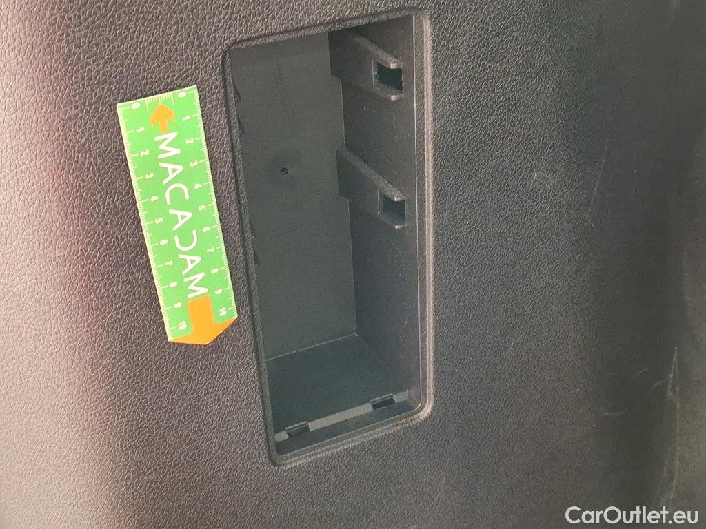  Citroen  Jumpy  Combi XL Confort 1.5 BlueHDi 120CV BVM6 9 Sieges E6d #88