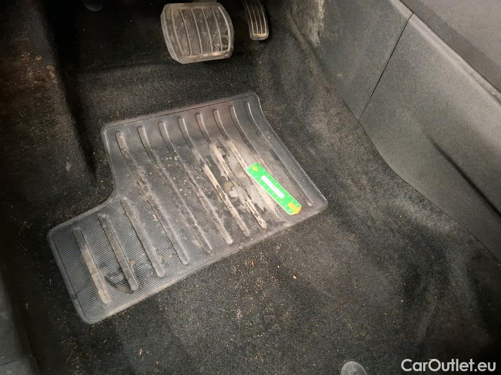  Citroen  C4 CITROEN  X / 2022 / 4P / Berline PureTech 130 S&S EAT8 Feel Pack #10