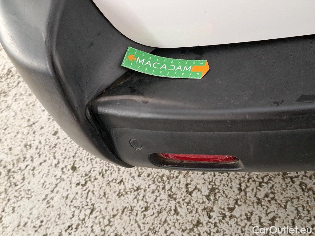  Citroen  Jumpy  Combi XL Confort 1.5 BlueHDi 120CV BVM6 9 Sieges E6d #25