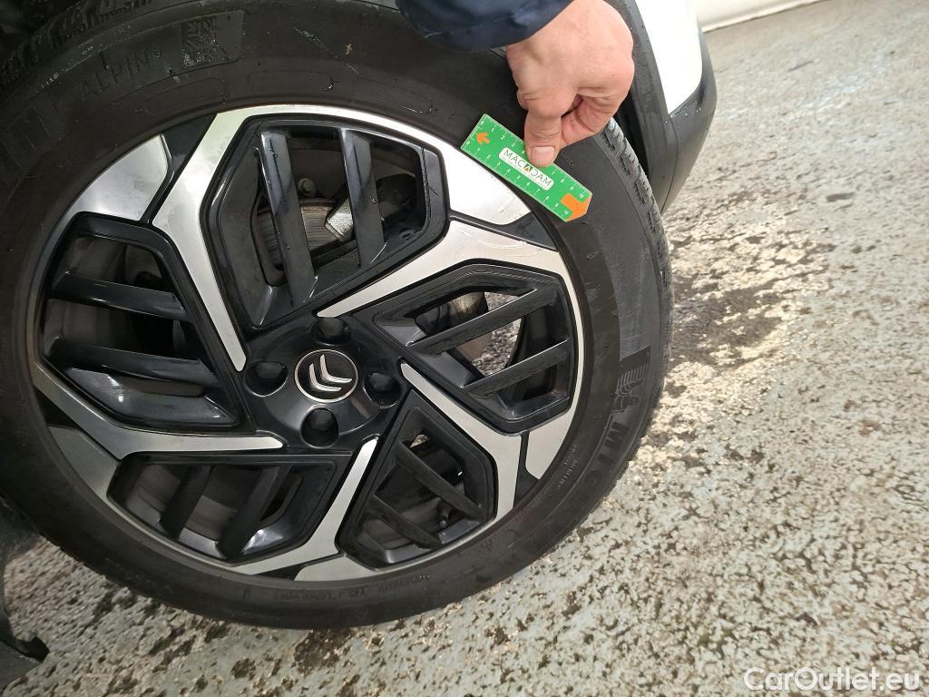  Citroen  C4  Berline Shine 1.2 PureTech 130CV BVM6 E6d #2