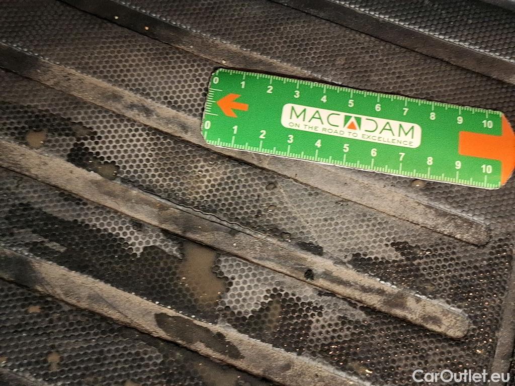  Citroen  C4 CITROEN  X / 2022 / 4P / Berline PureTech 130 S&S EAT8 Feel Pack #11