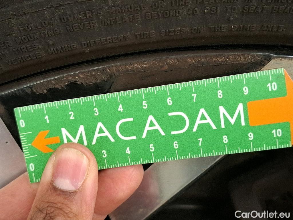  Nissan  Qashqai NISSAN  / 2017 / 5P / Crossover 1.3 DIG-T 140 Tekna #47