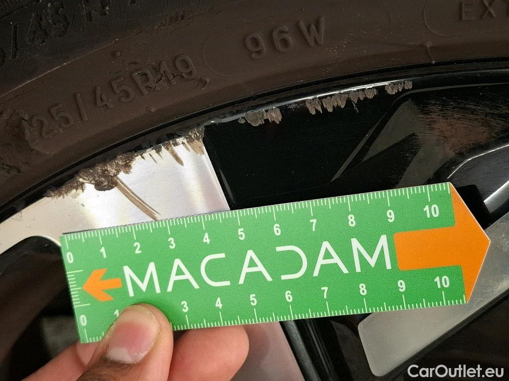  Nissan  Qashqai NISSAN  / 2017 / 5P / Crossover 1.3 DIG-T 140 Tekna #83