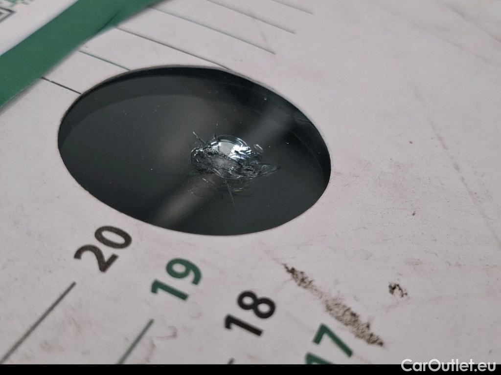  Mercedes  GLA MERCEDES-BENZ  / 2020 / 5P / SUV  200 D BUSINESS LINE DCT #5