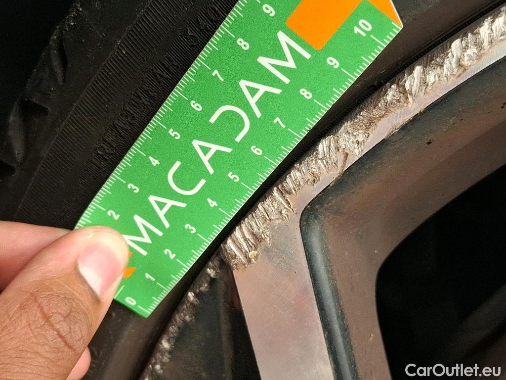  Nissan  Qashqai NISSAN  / 2017 / 5P / Crossover 1.3 DIG-T 140 Tekna #63