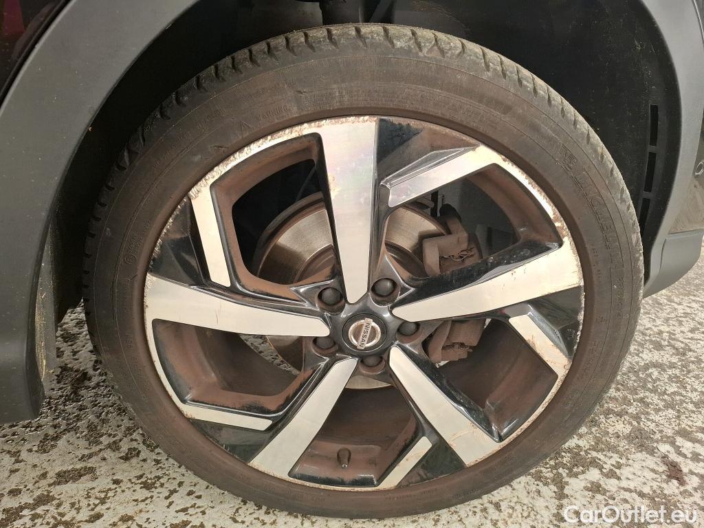  Nissan  Qashqai NISSAN  / 2017 / 5P / Crossover 1.3 DIG-T 140 Tekna #38