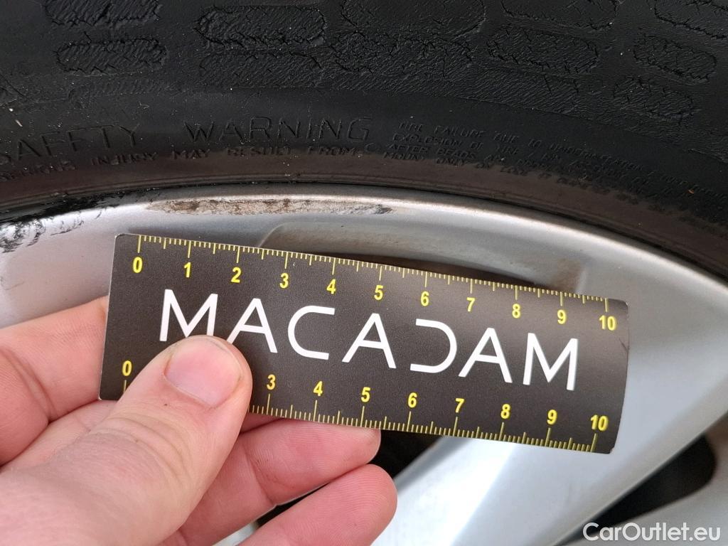  Nissan  Qashqai NISSAN  5p Crossover 15 DCI 110 BUSINESS EDITION #221