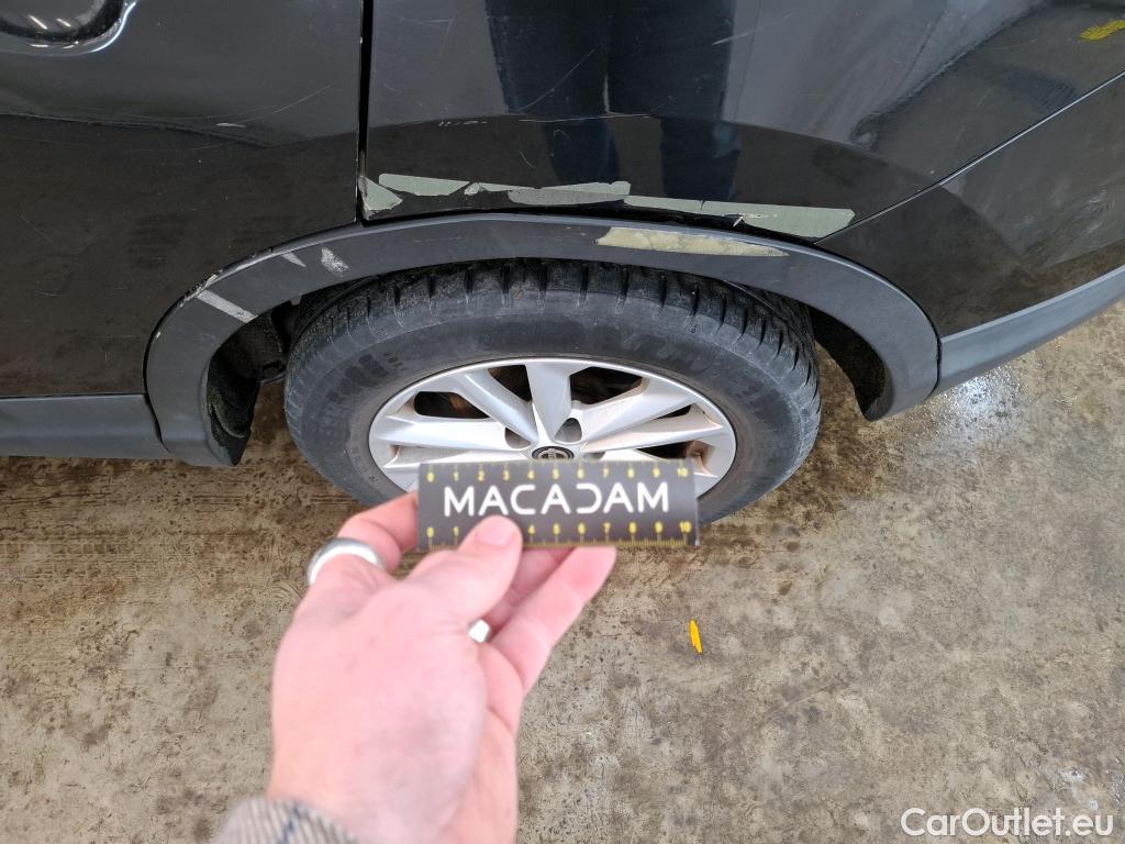  Nissan  Qashqai NISSAN  5p Crossover 15 DCI 110 BUSINESS EDITION #216